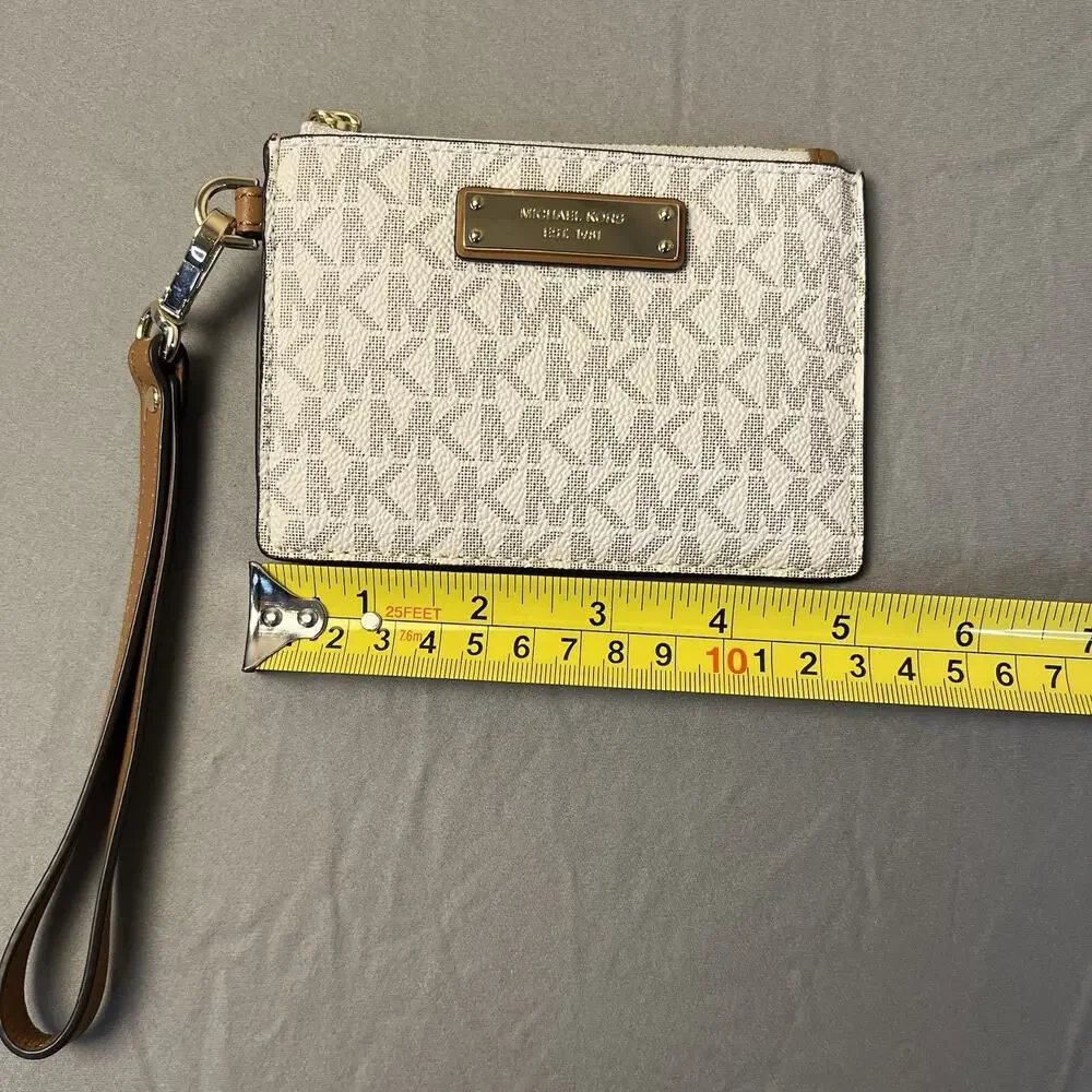 NWOT Michael Kors Jet Set Small Coin Purse Keychain Cardholder Wristlet Vanilla